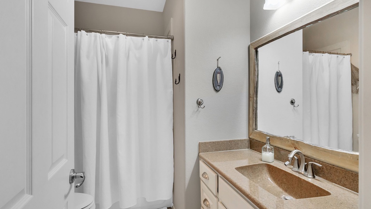 Photo of Bathroom in Pointblank