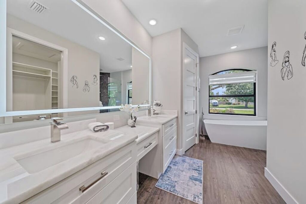 Photo of Bathroom in Charlotte Harbor
