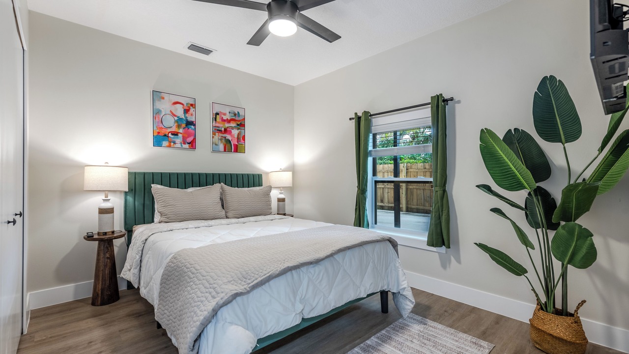 Photo of Bedroom in Lake Clarke Shores