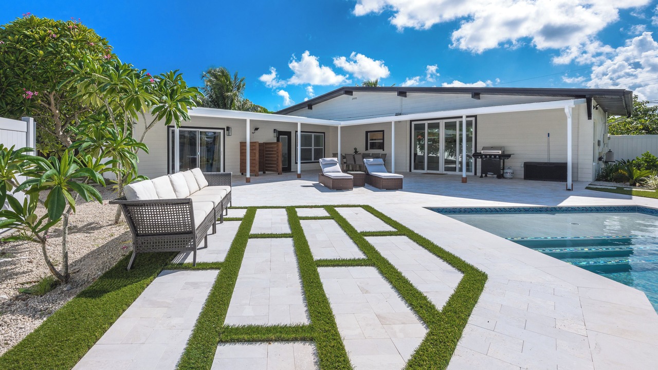 Photo of Outdoor in Lake Clarke Shores
