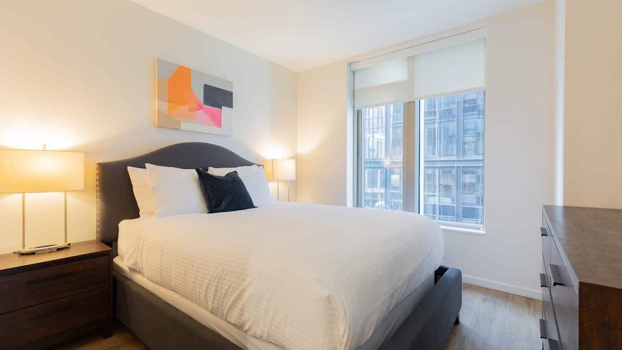 Photo of Bedroom in Seaport District