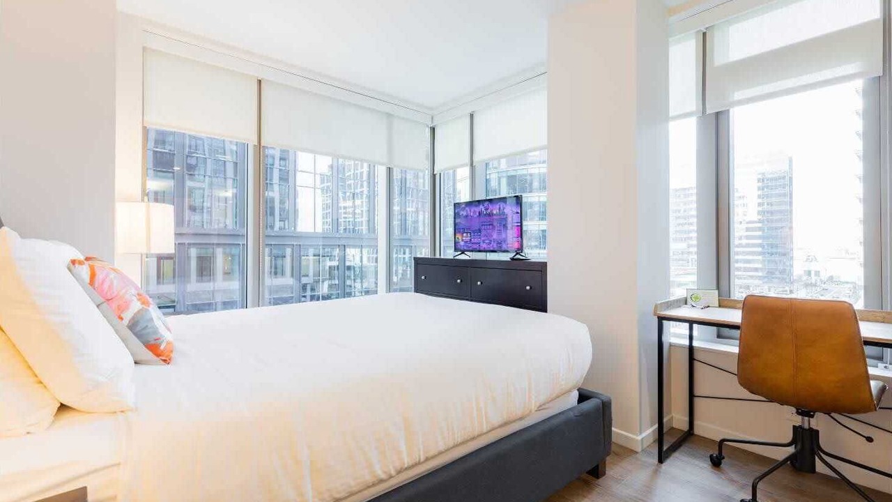Photo of Bedroom in Seaport District