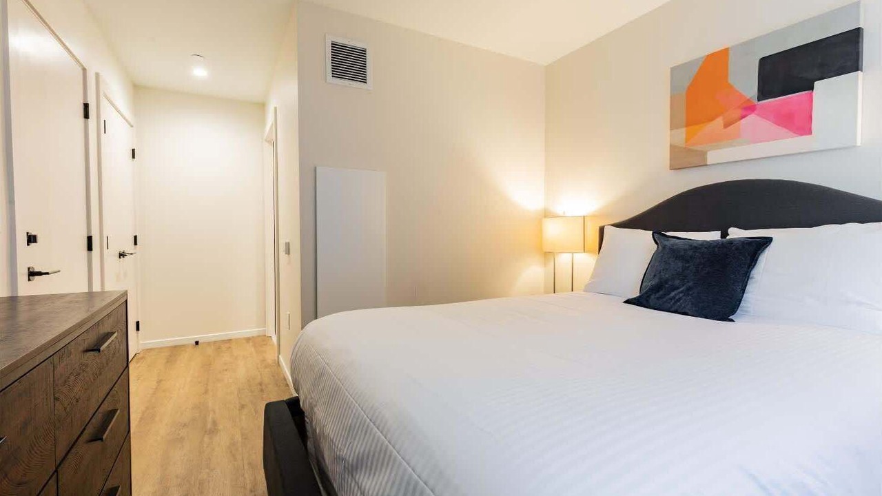 Photo of Bedroom in Seaport District
