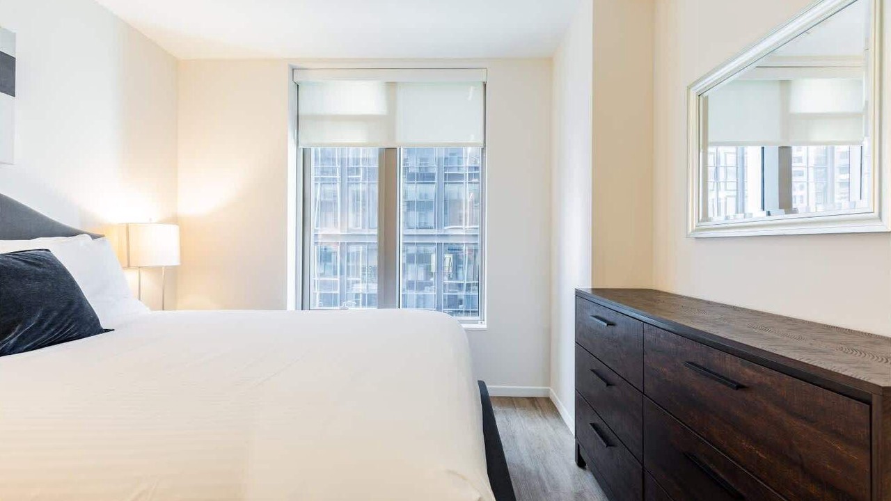 Photo of Bedroom in Seaport District