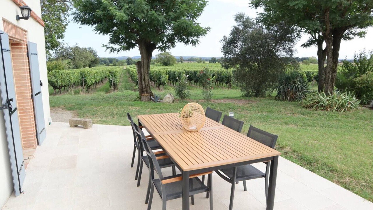 Photo of Outdoor in Lisle-sur-Tarn