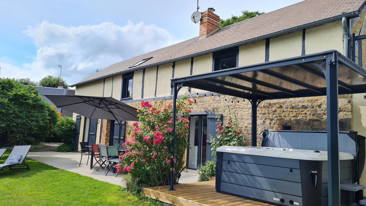 Photo of Patio Balcony in Cisai-Saint-Aubin