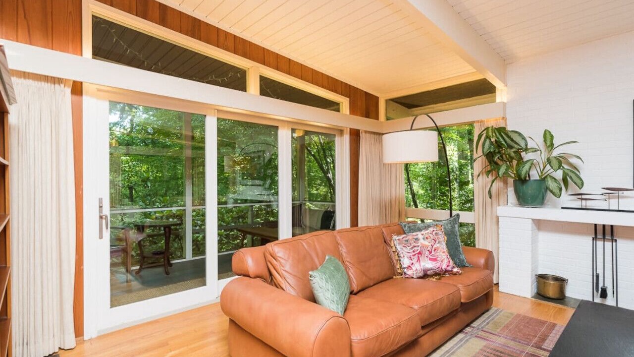 Photo of Livingroom in Chapel Hill