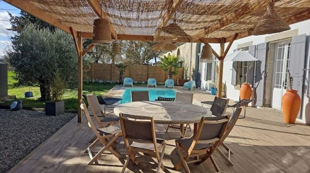 Photo of Outdoor in Saint-Martin-Lalande