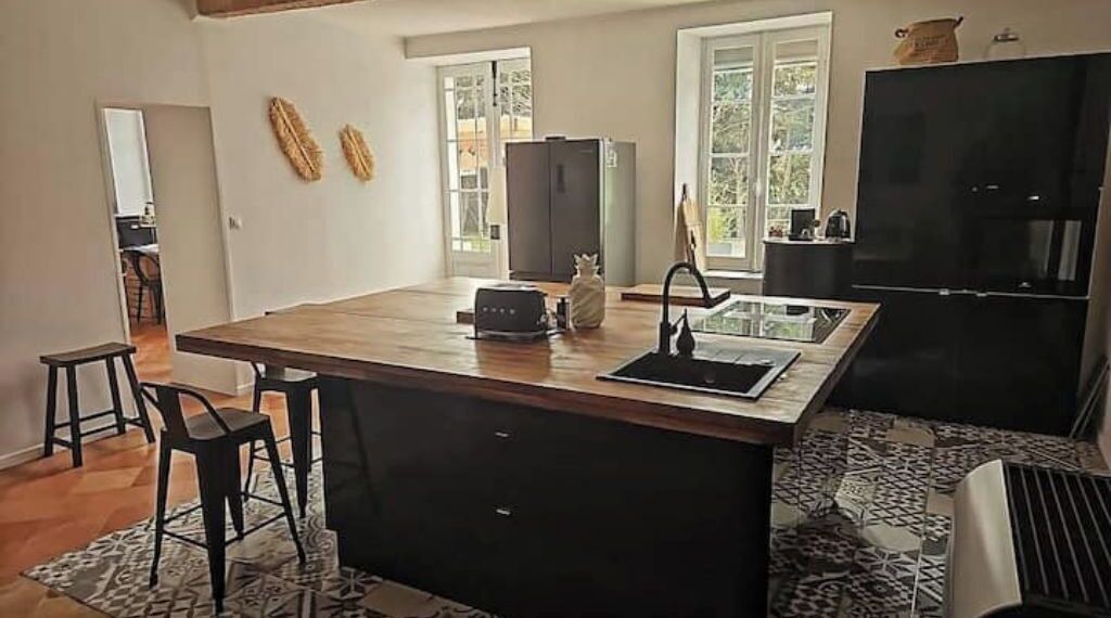 Photo of Kitchen in Saint-Martin-Lalande