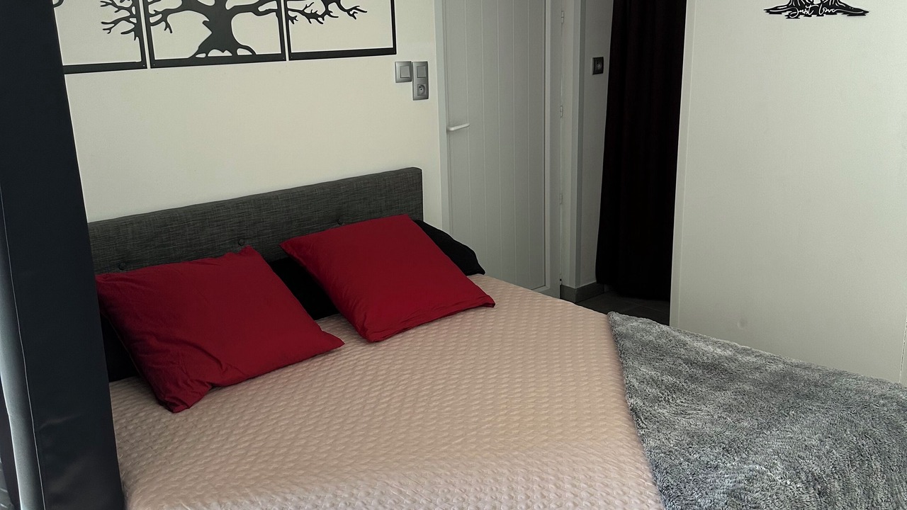 Photo of Bedroom in Saint-Vite