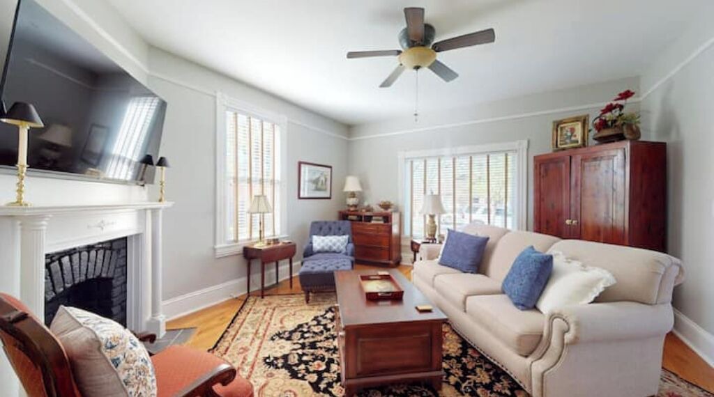 Photo of Livingroom in Danville