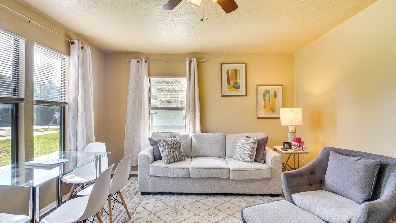 Photo of Livingroom in Norman