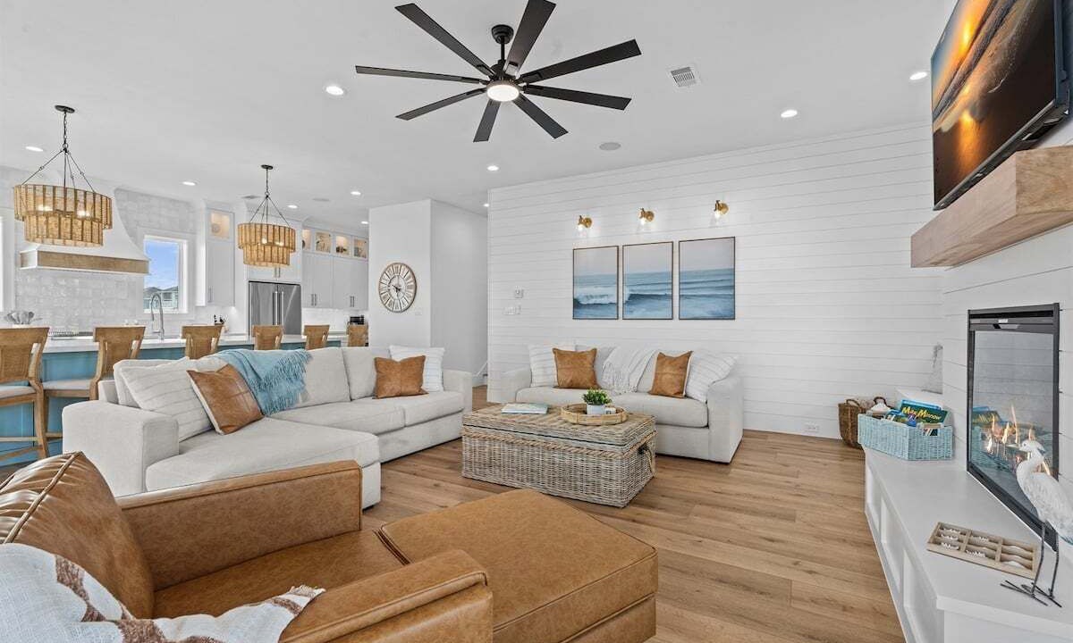 Photo of Livingroom in Crystal Beach