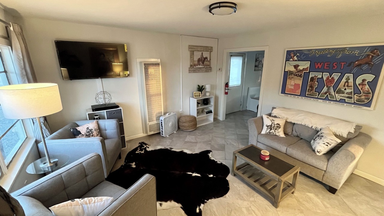 Photo of Livingroom in Dell City