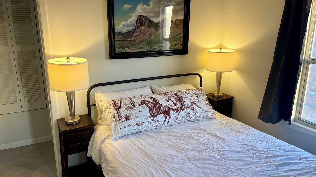 Photo of Bedroom in Dell City