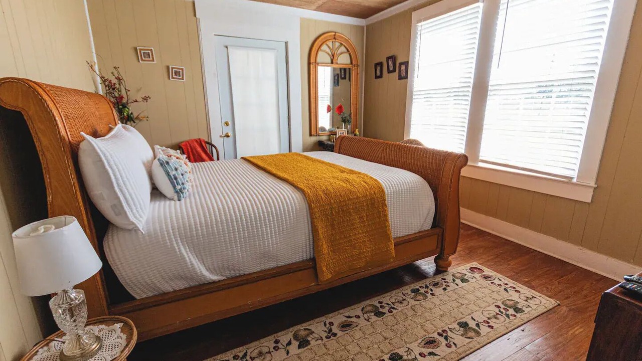 Photo of Bedroom in Natchez