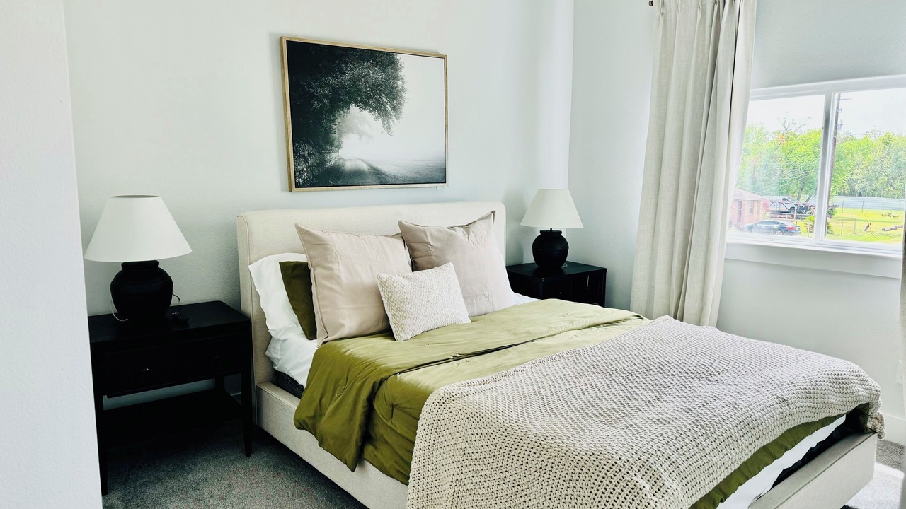 Photo of Bedroom in Northeast Houston