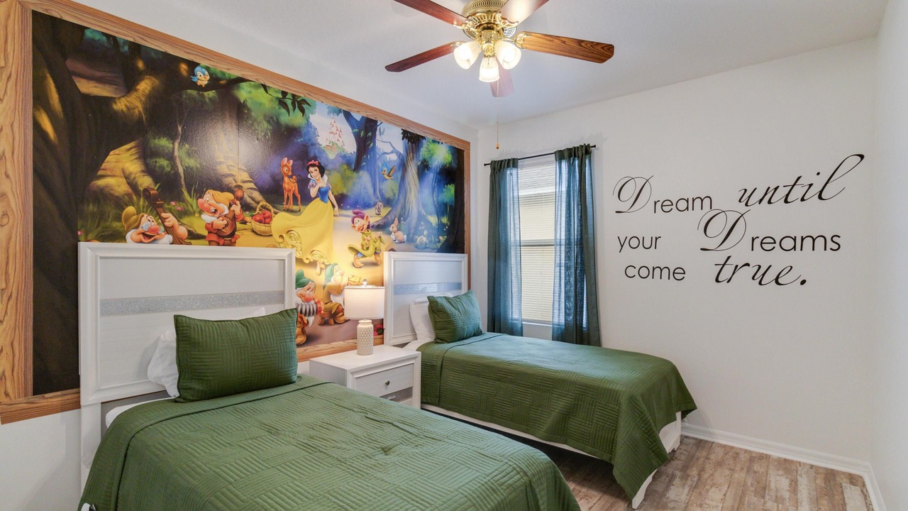 Photo of Bedroom in Sunset Ridge