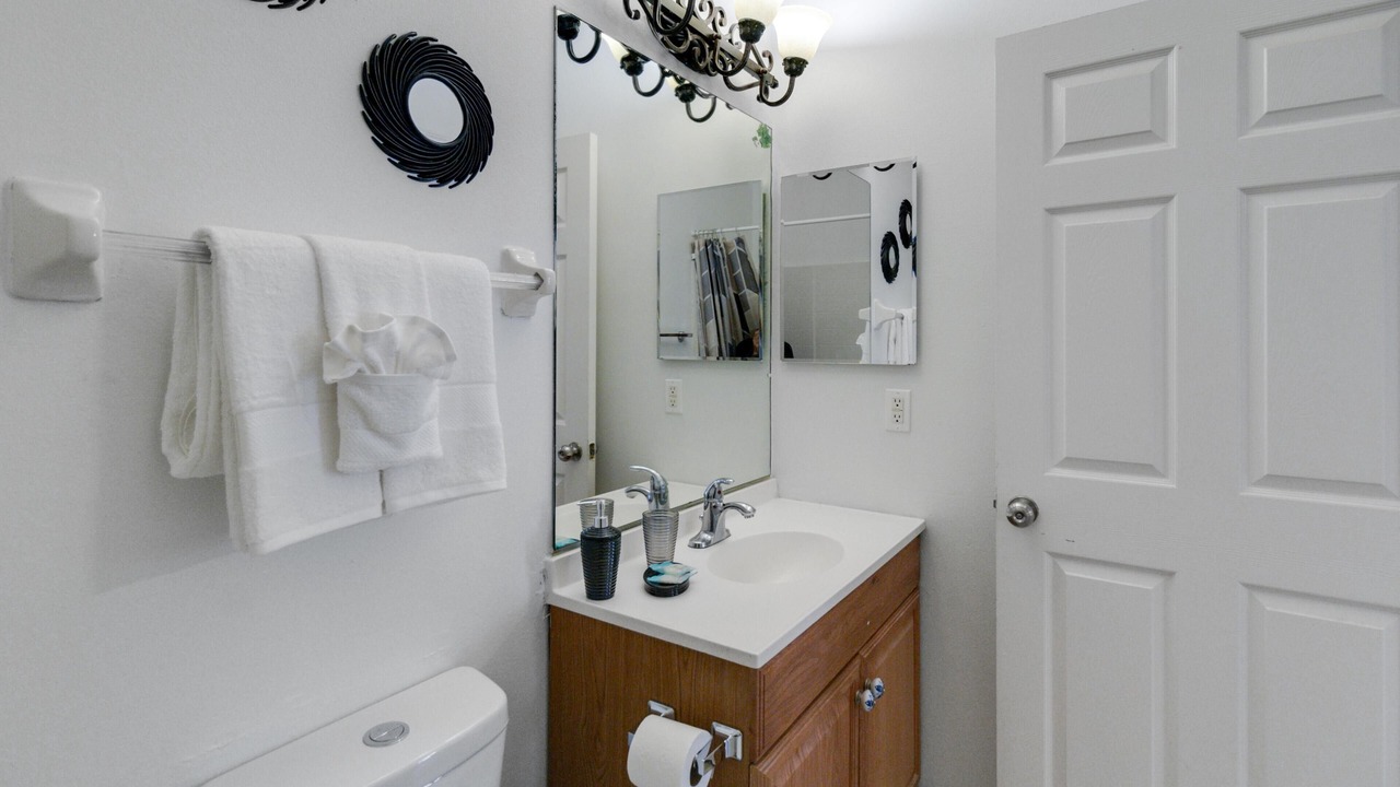 Photo of Bathroom in Sunset Ridge