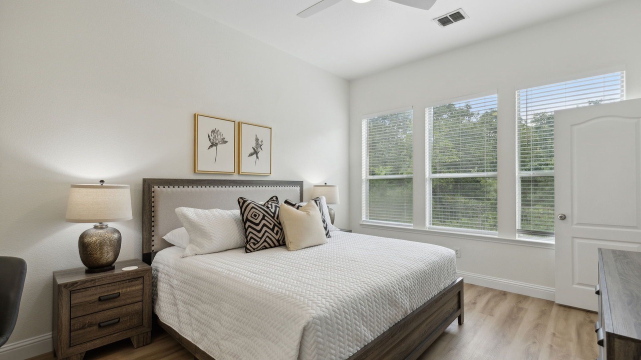 Photo of Bedroom in Lantana