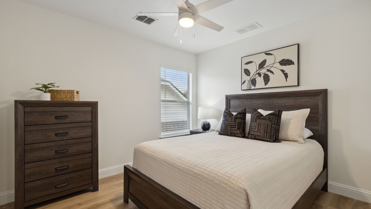 Photo of Bedroom in Lantana