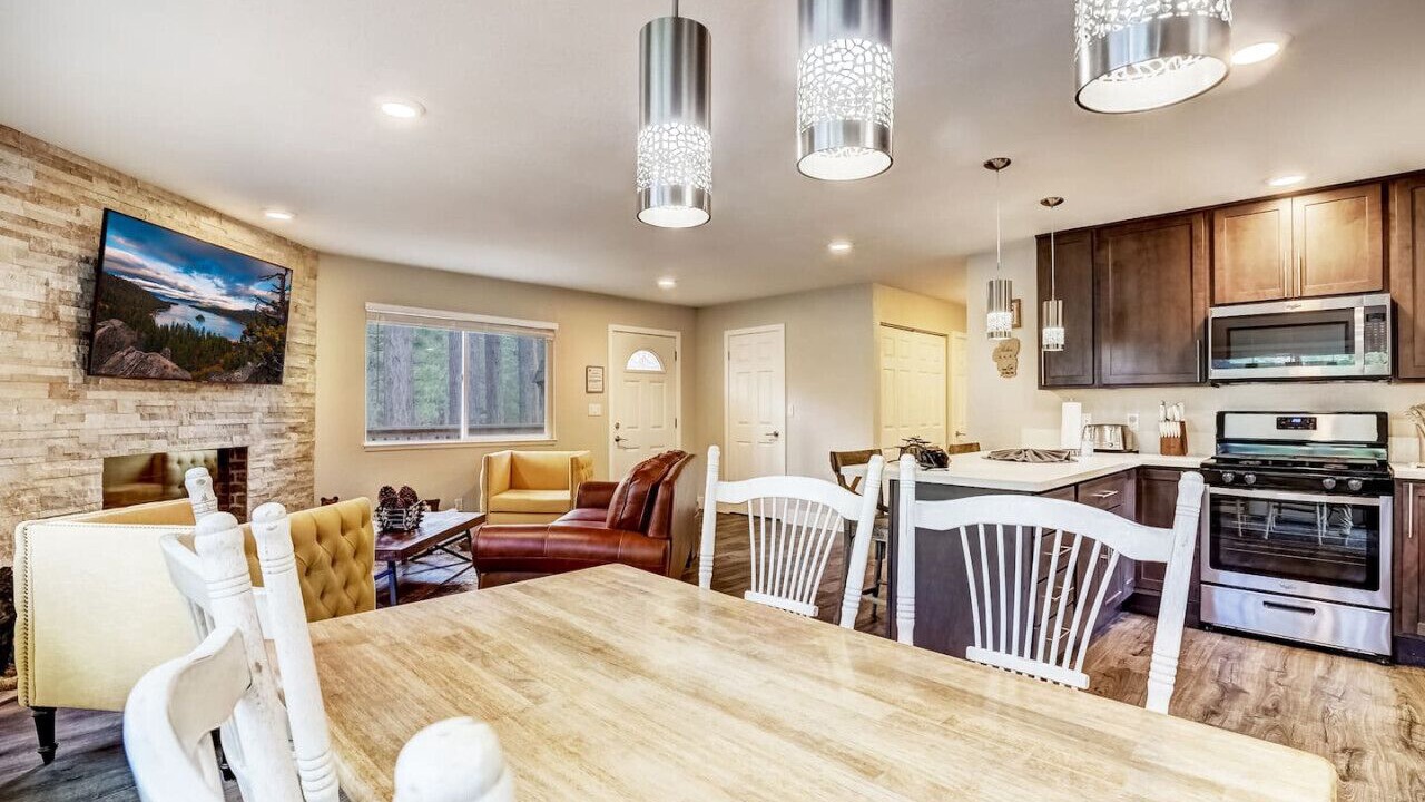 Photo of Bedroom in North Upper Truckee
