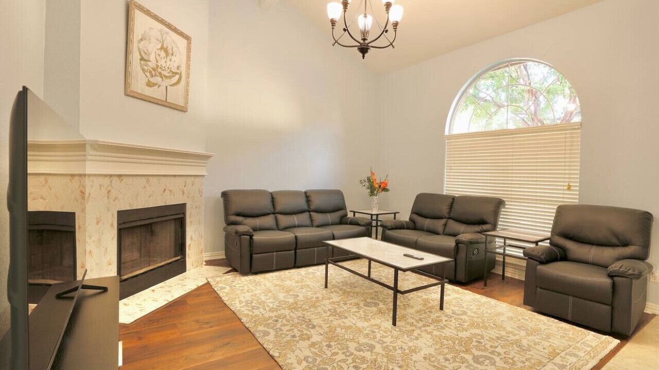 Photo of Livingroom in Flower Mound
