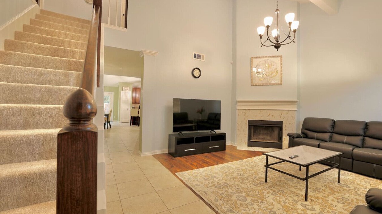 Photo of Livingroom in Flower Mound