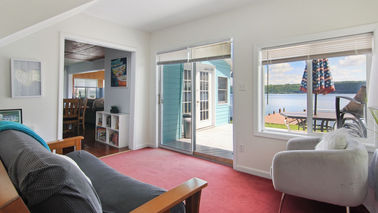 Photo of Livingroom in Ithaca