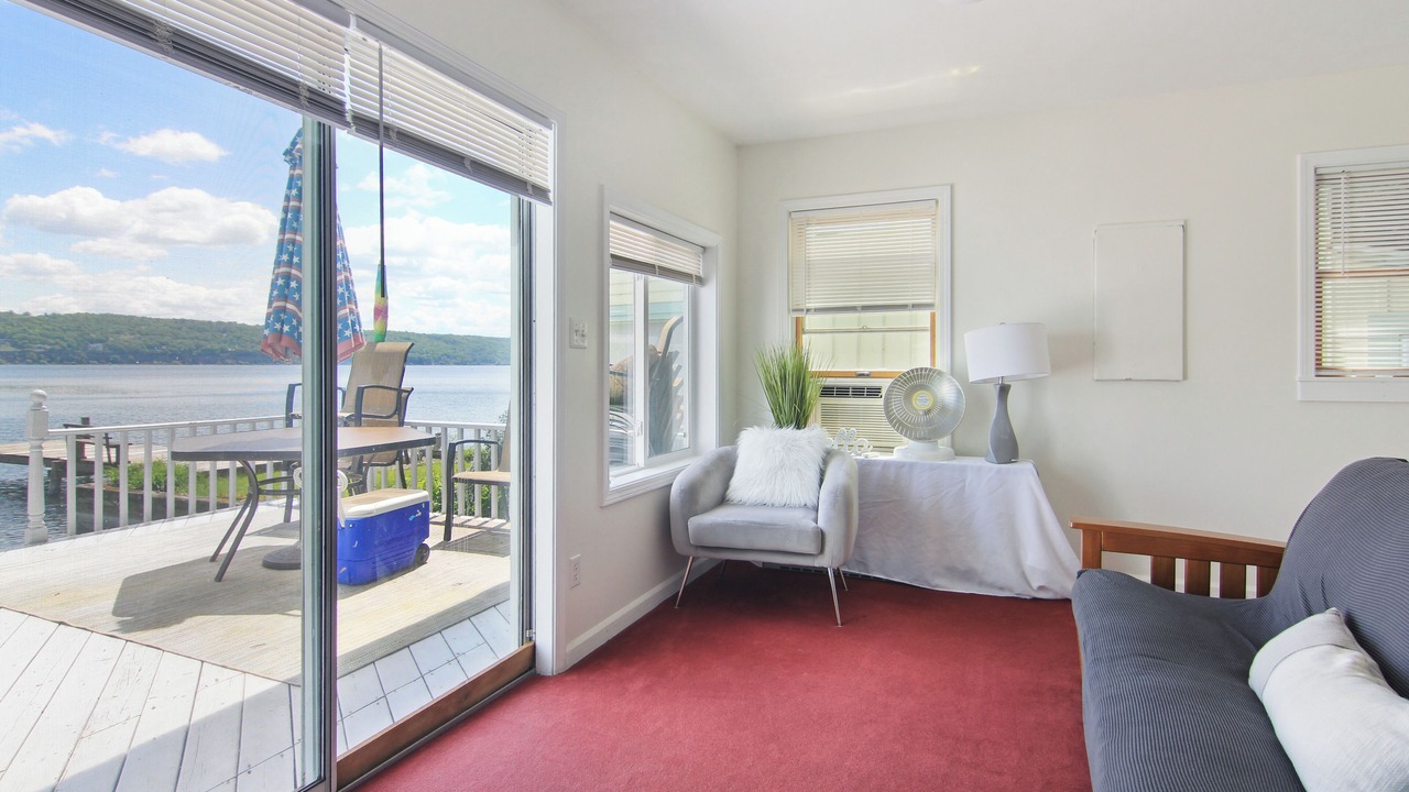 Photo of Livingroom in Ithaca