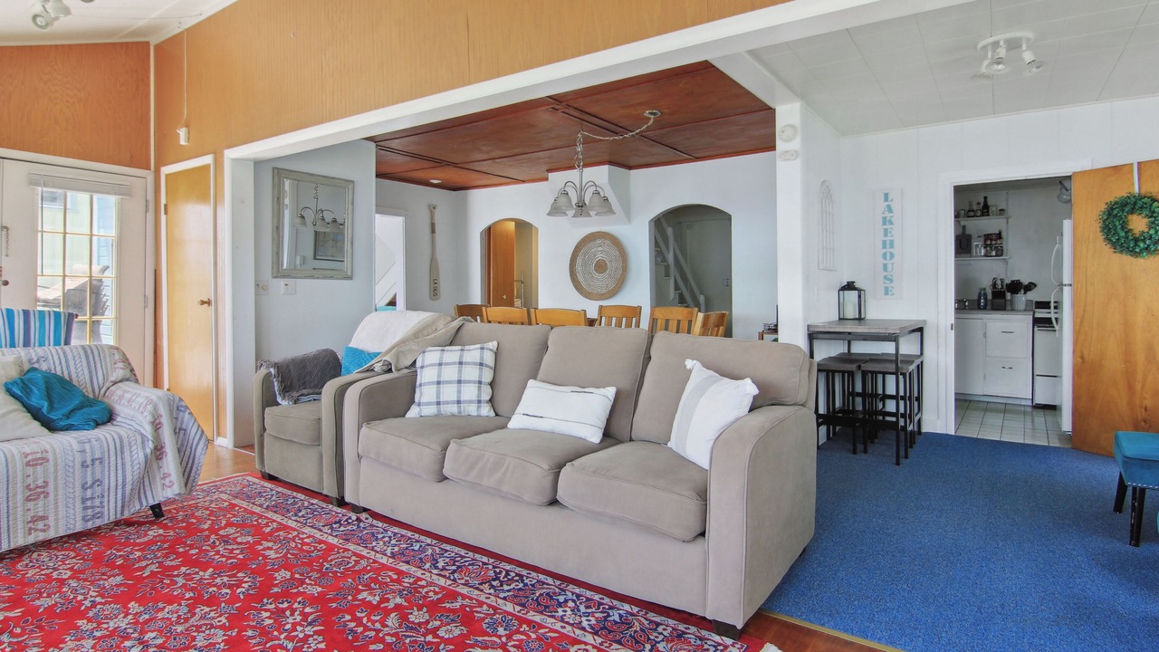 Photo of Livingroom in Ithaca