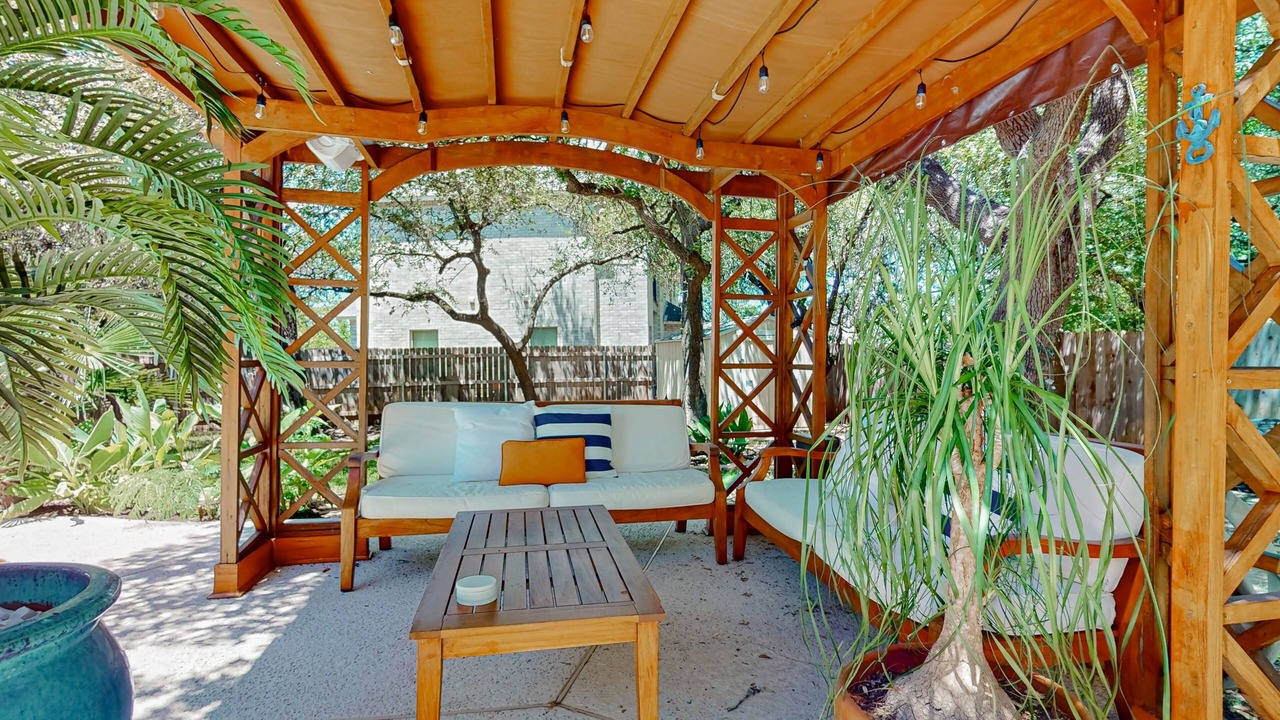 Photo of Patio Balcony in Deer Park At Maple Run