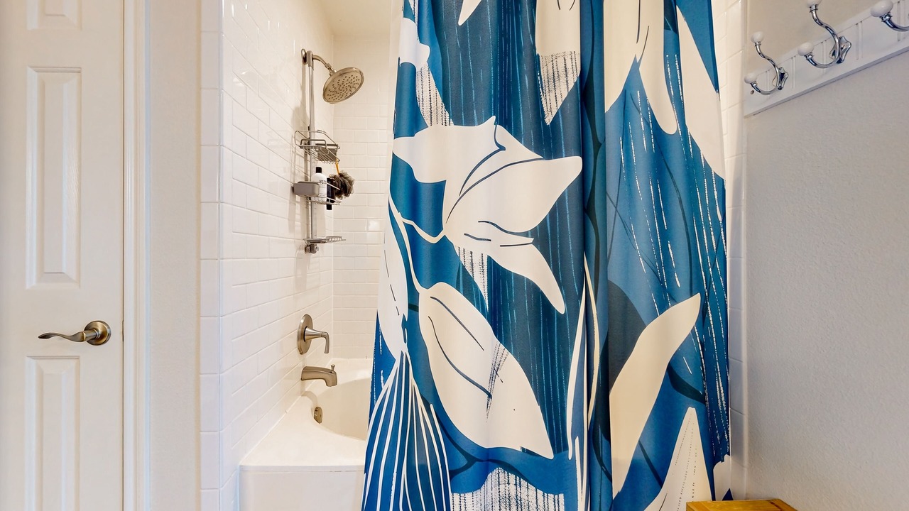 Photo of Bathroom in Deer Park At Maple Run