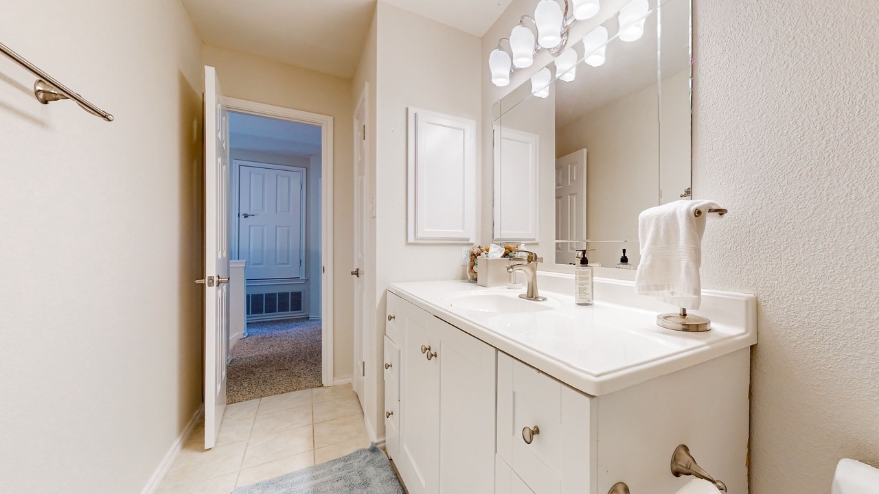 Photo of Bathroom in Deer Park At Maple Run