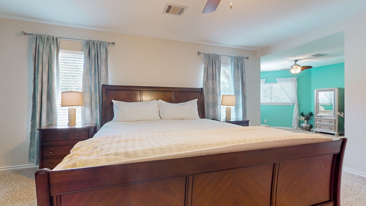 Photo of Bedroom in Deer Park At Maple Run