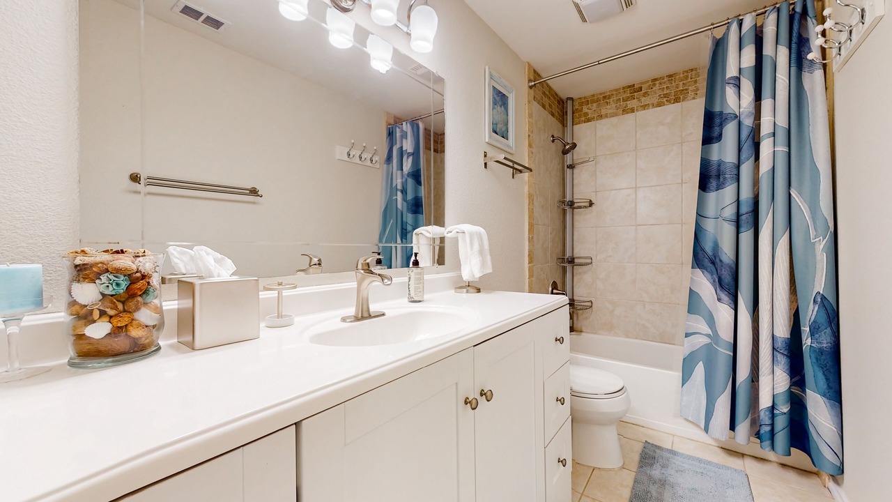 Photo of Bathroom in Deer Park At Maple Run