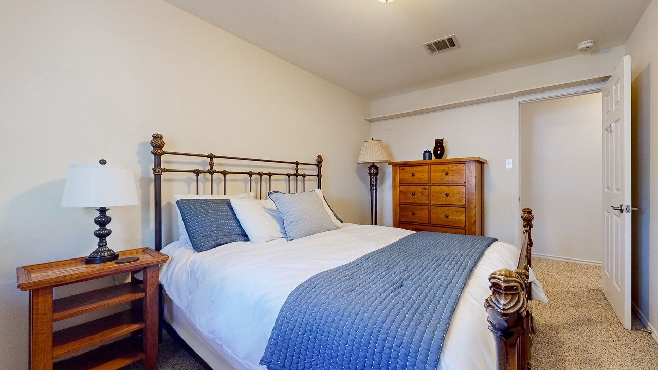 Photo of Bedroom in Deer Park At Maple Run