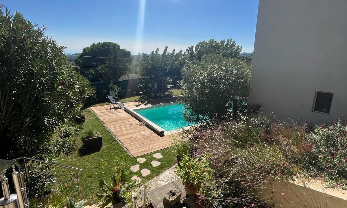 Photo of Outdoor in Saint-Julien-de-Peyrolas