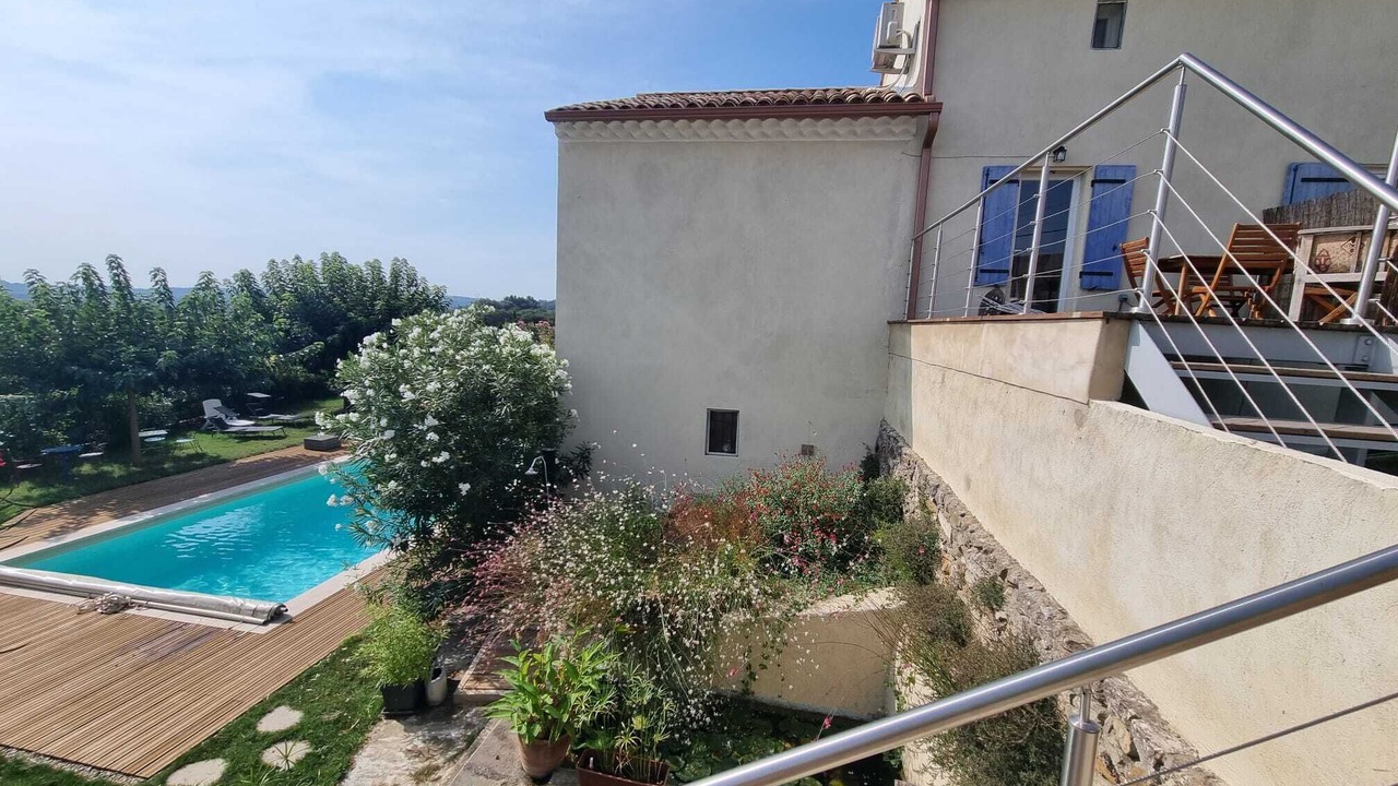 Photo of Outdoor in Saint-Julien-de-Peyrolas