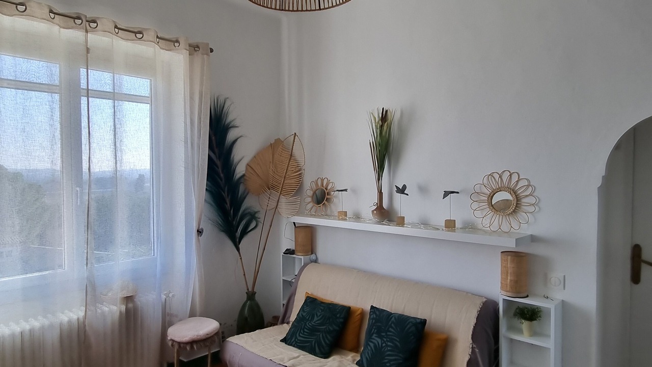 Photo of Livingroom in Saint-Julien-de-Peyrolas