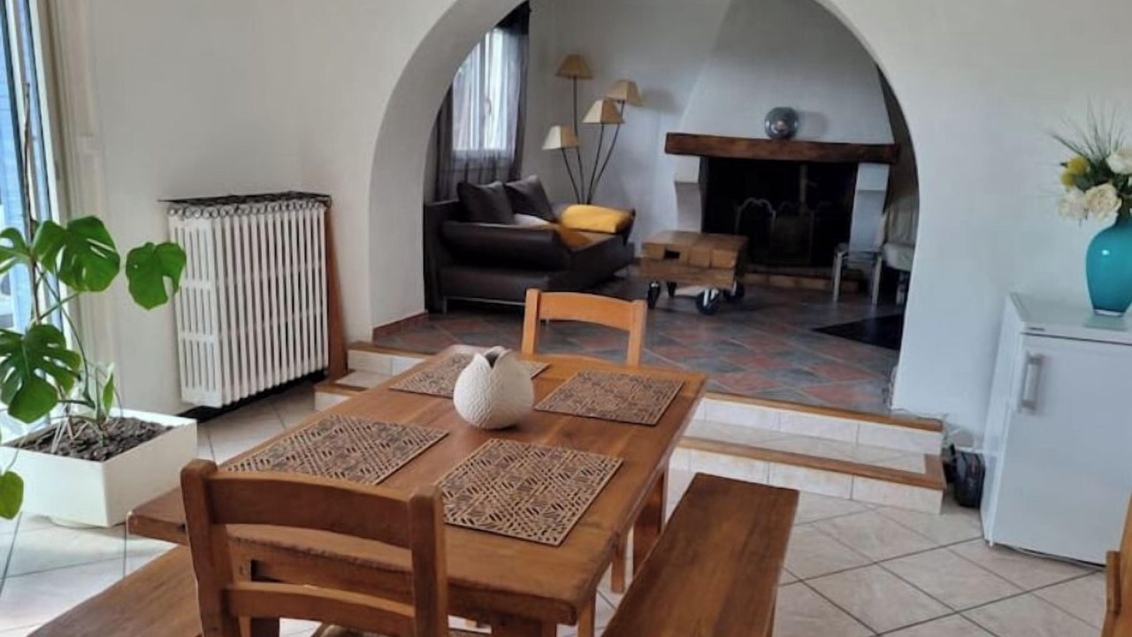 Photo of Livingroom in Saint-Julien-de-Peyrolas
