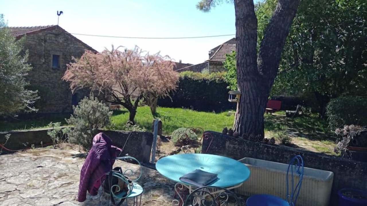 Photo of Outdoor in Saint-Julien-de-Peyrolas