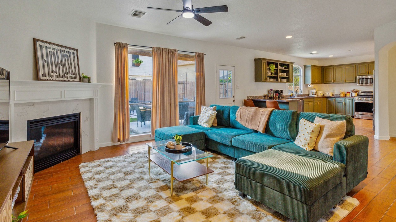 Photo of Livingroom in Cypress