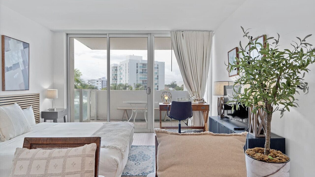 Photo of Bedroom in West Avenue