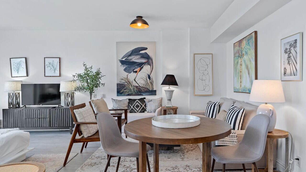 Photo of Livingroom in West Avenue