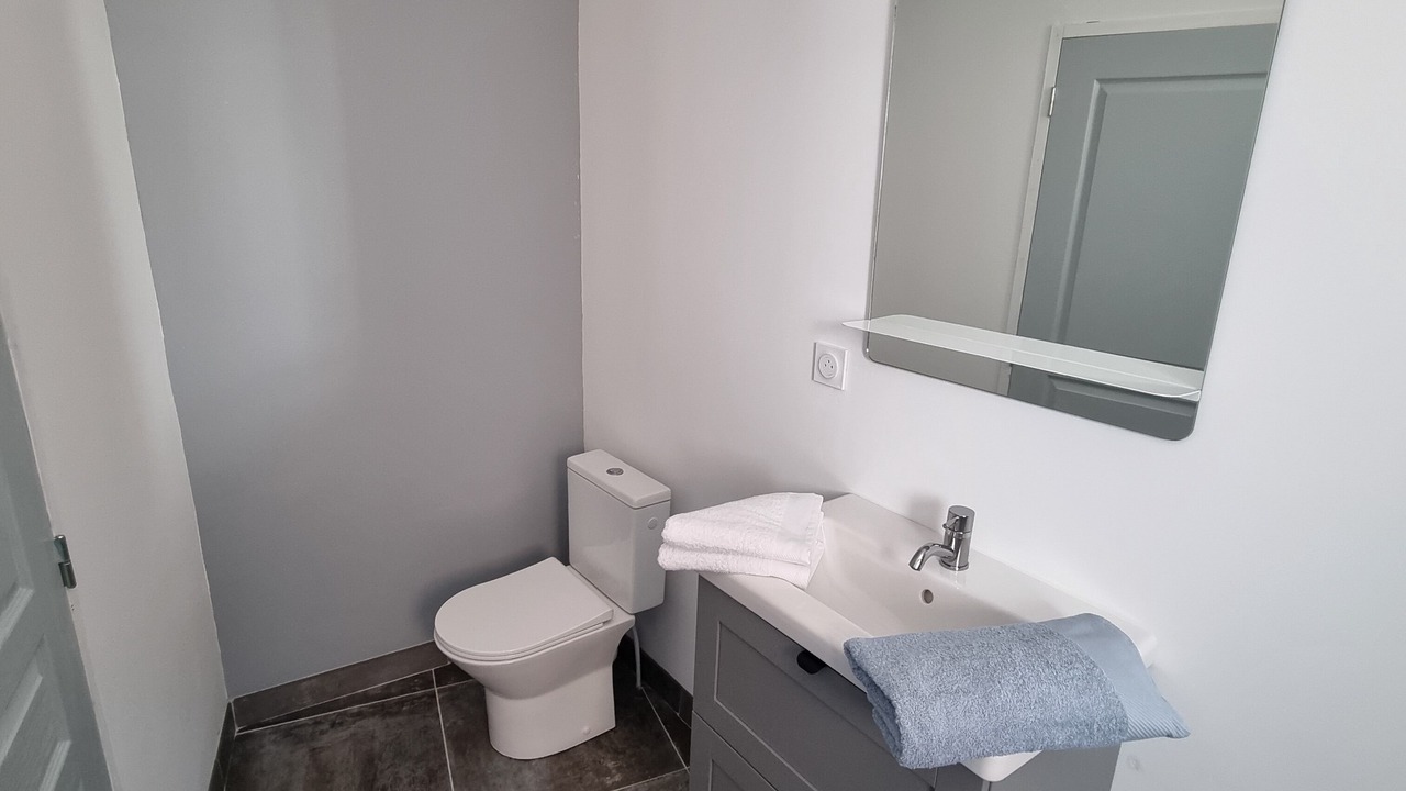 Photo of Bathroom in Millau
