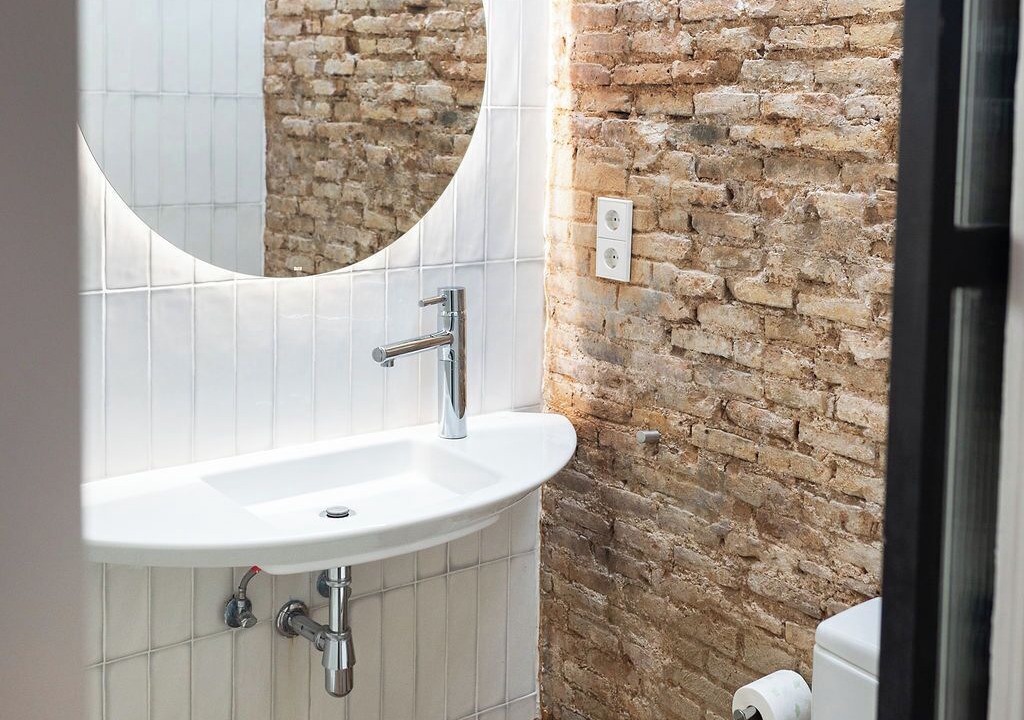 Photo of Bathroom in El Born