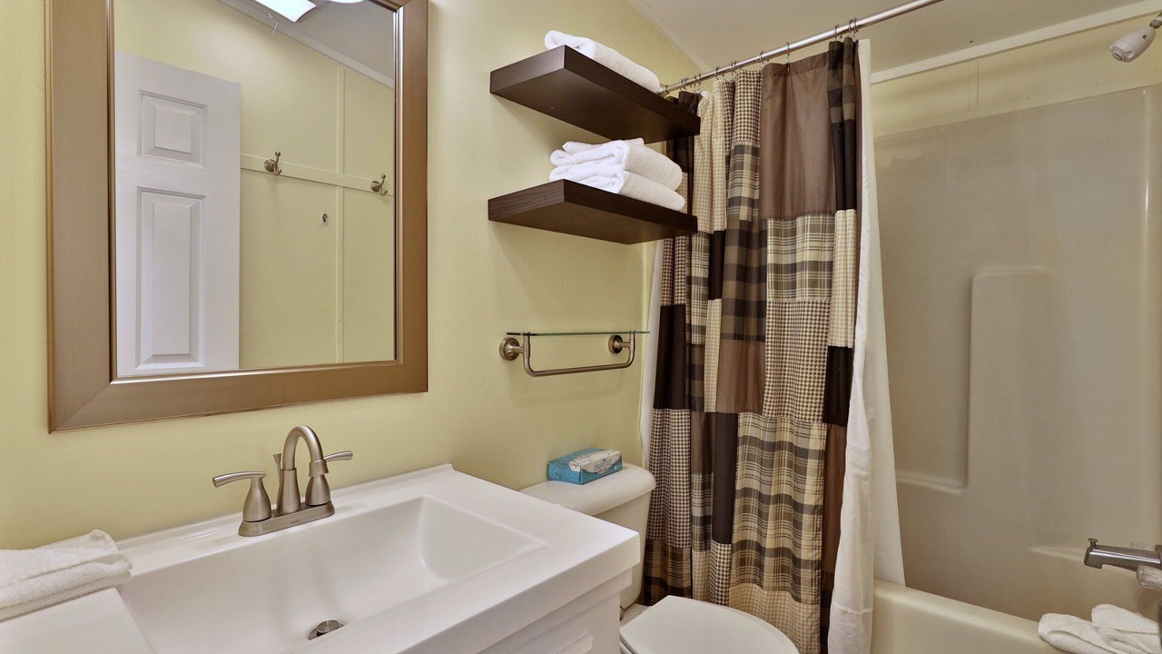 Photo of Bathroom in Crystal Beach
