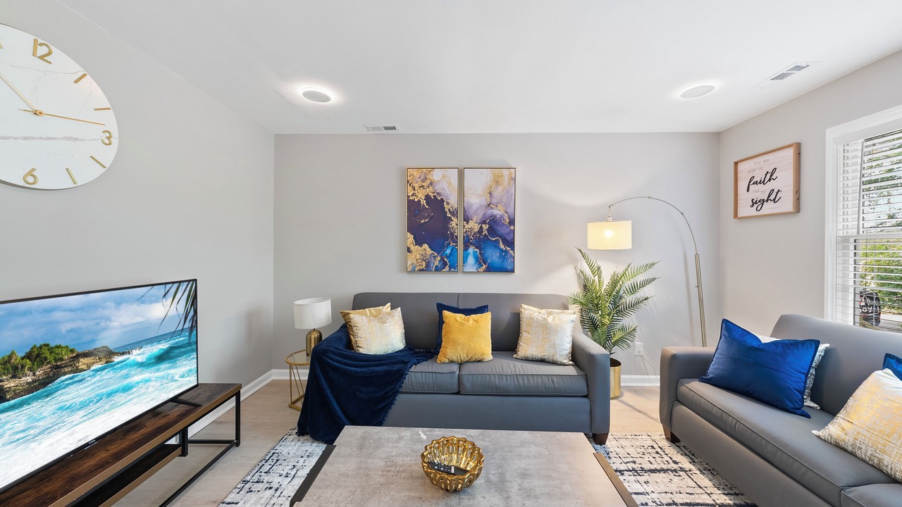 Photo of Livingroom in Southwest Raleigh