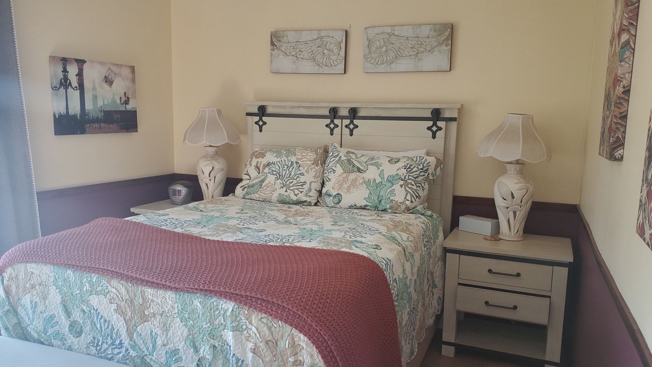 Photo of Bedroom in Huntington Beach